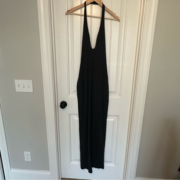 Skims Maxi Dress Halter Plunge Black Fitted Lounge Minimalist Size Medium New - Picture 3 of 7